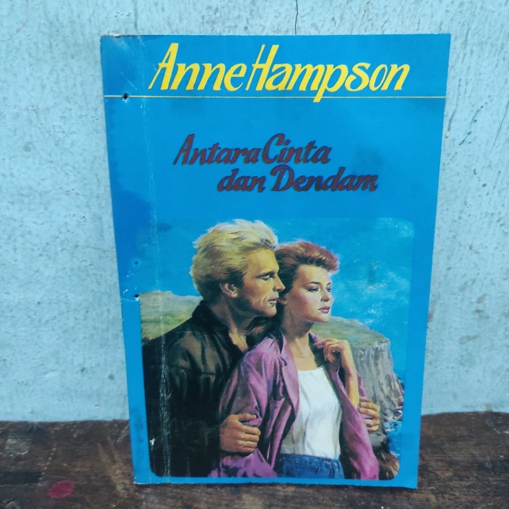 NOVEL BETWEEN LOVE AND REVENGE