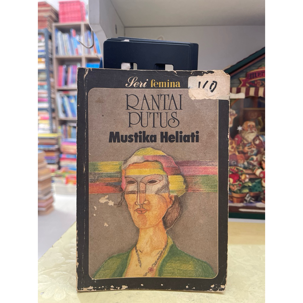 MUSTIKA HELIATIS CHAIN FEMINA SERIES BOOK