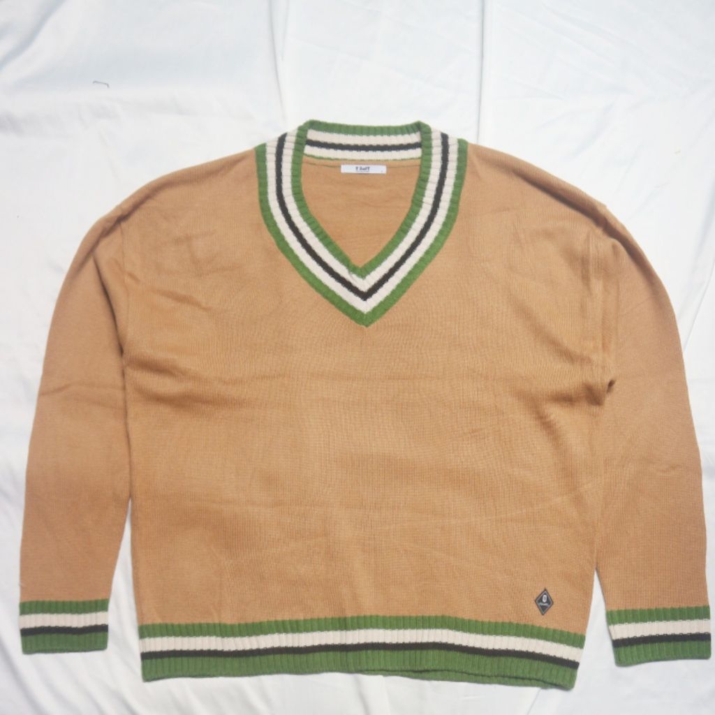 HIJAU TSOFT Vneck Academia สีน้ําตาลสีเขียวอะคริลิคเกาหลีเสื้อถักเสื้อกันหนาว Crewneck ถักแจ็คเก็ตขน