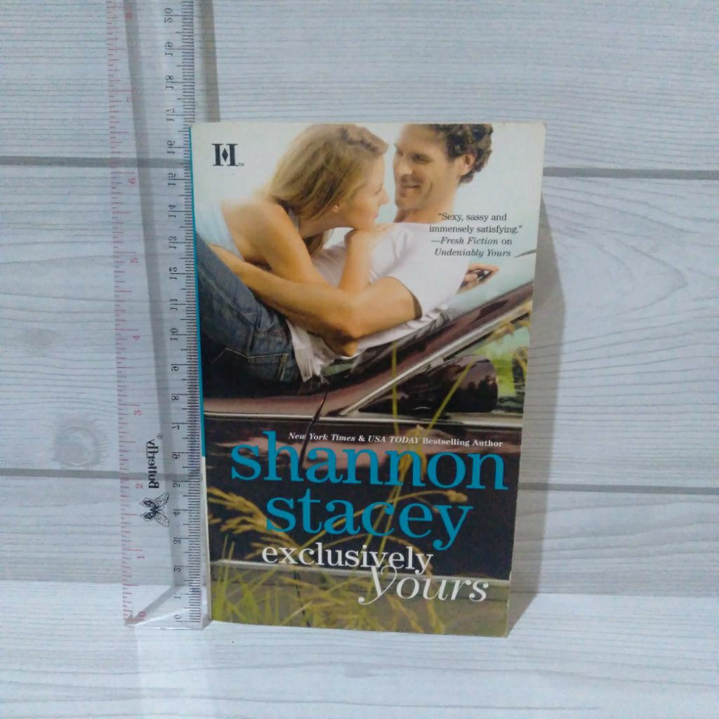 ENGLISH NOVEL Yours โดย Shannon Stacey