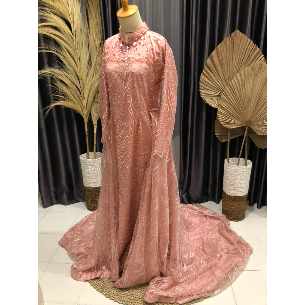 WEDDING GOWN PRELOVED / PARTY DRESS / BRIDEMERMAIDS GOWN / PETTICOAT / PETIKUT / UNROK / WEDDING GOW