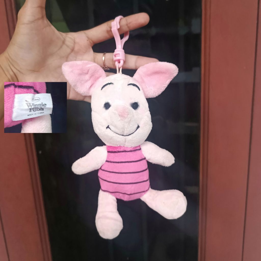 ORIGINAL DISNEY POOH PIGLET KEYCHAIN วินนี่เดอะพูห์
