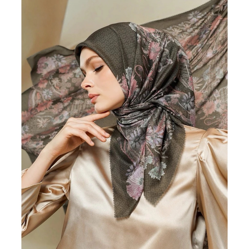 Square Hijab Buttonscarve Floralis Val Premium Val Hijab Val Hijab Premium Motif