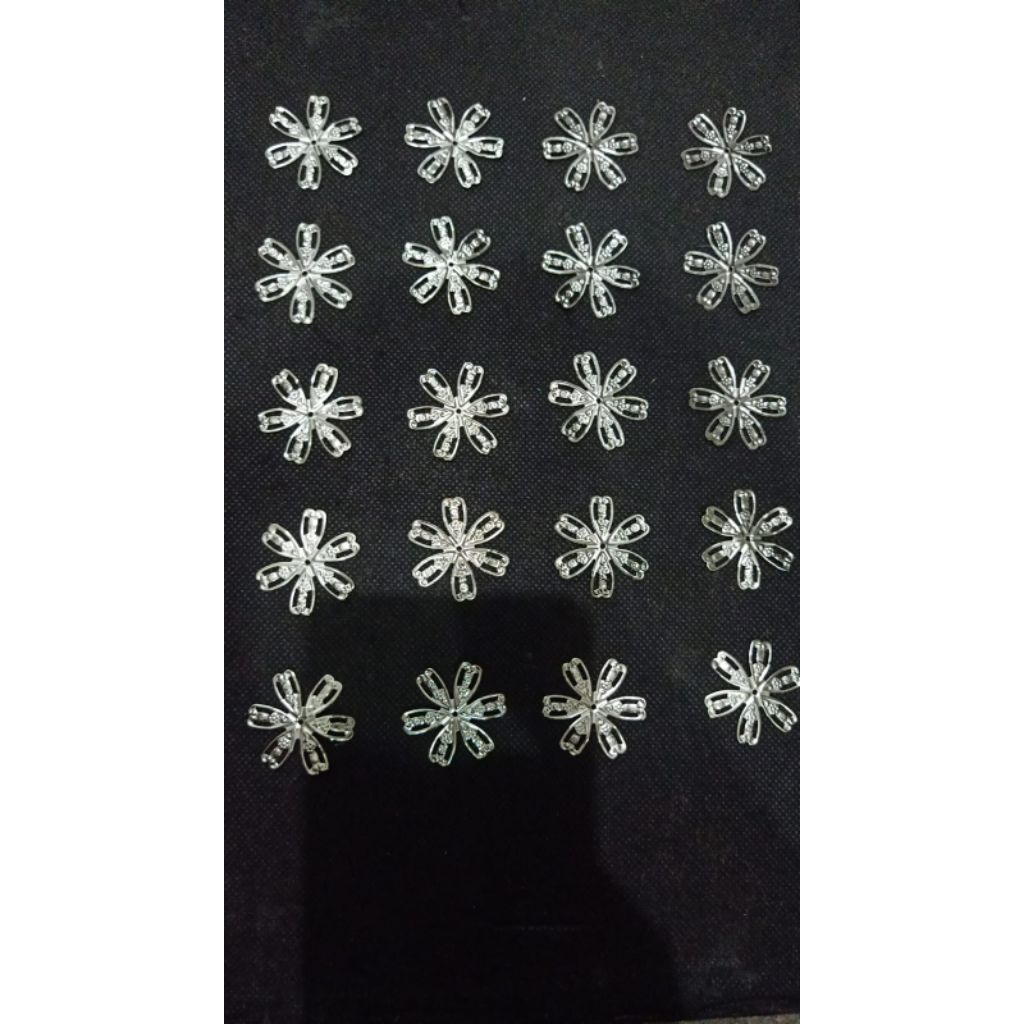 เงิน CLOVES 3CM*****