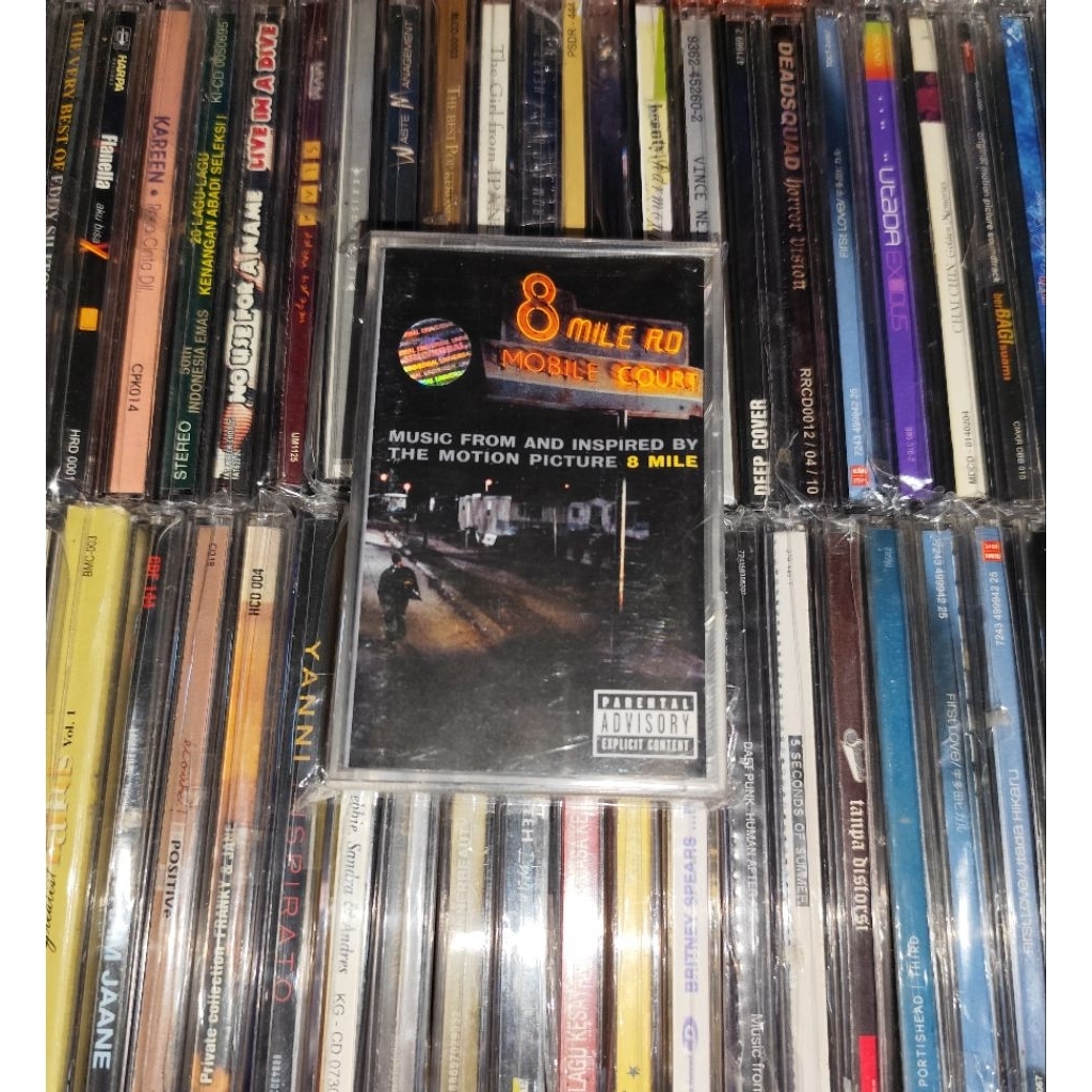 เพลงประกอบ 8 MILE Cassette - Eminem, Obbie Trice, 50 Cent, D12, Jay Z, Xzibit, Macy Grey, Bombat, Ra