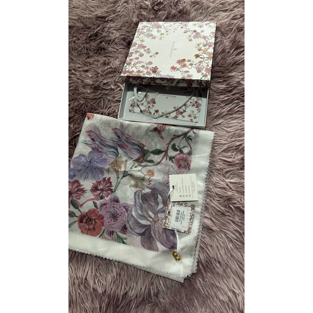 Buttonscarves Fara Jasmin