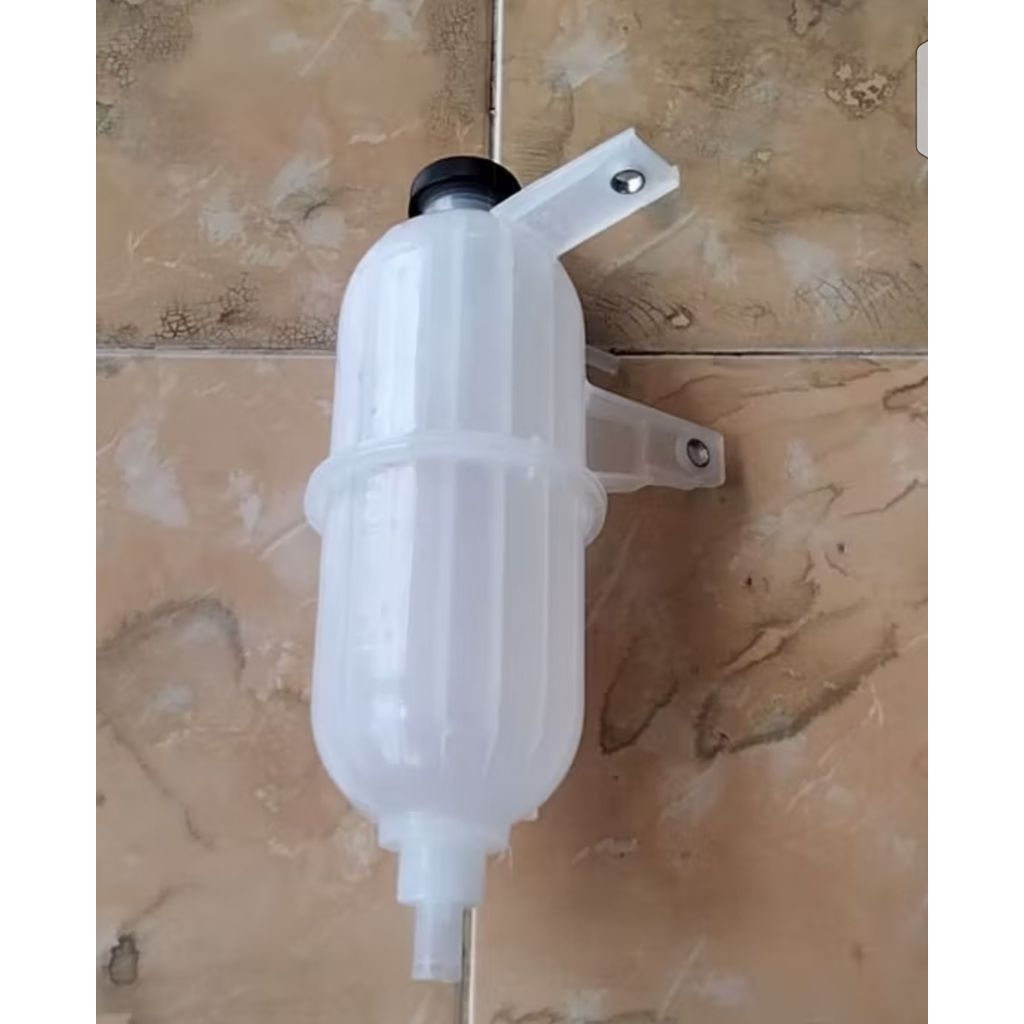 Toyota Innova Diesel 2004-2012 ถังเก็บน้ําหม้อน้ํา