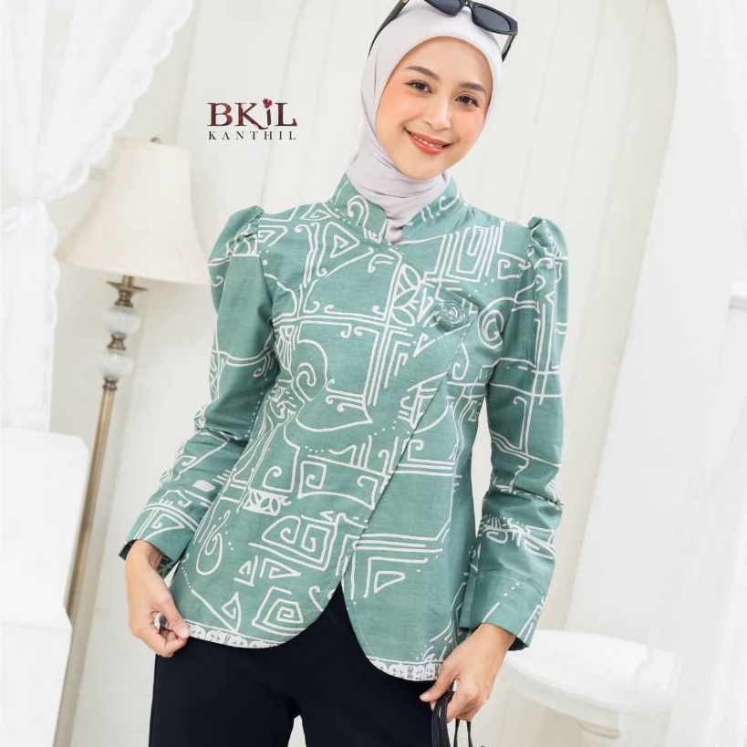 KANTHIL Modern Womens Batik Shirt with Puffy Sleeves and Netha Series Lining