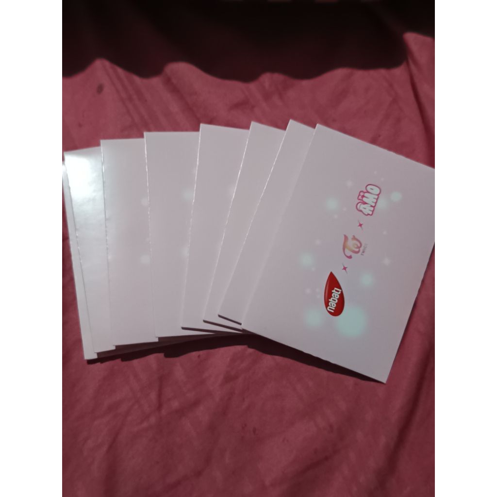 WTS Photocard PC Twice x AMO x Nabati Strawberry II อย่างเป็นทางการ