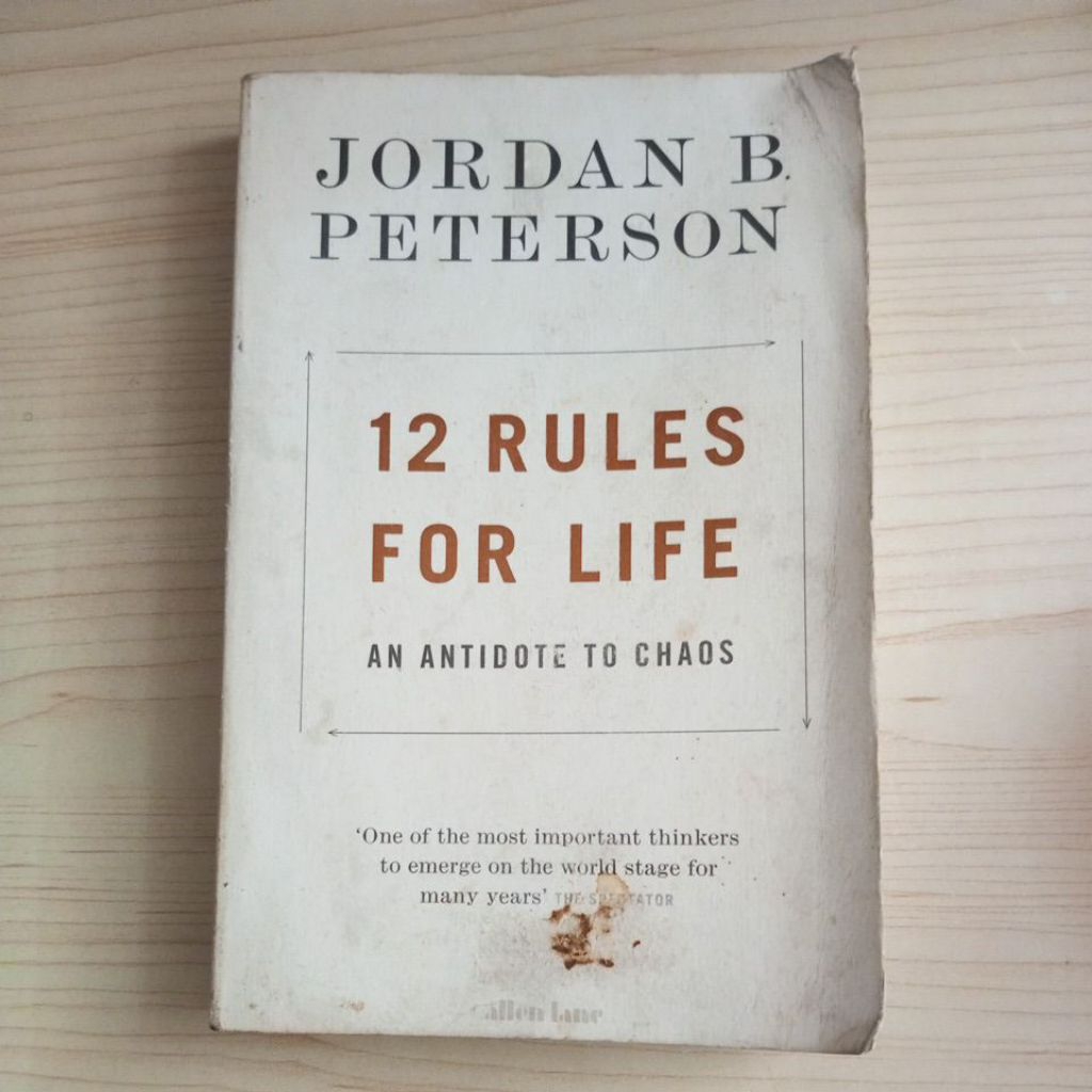 หนังสือ 12 กฎสําหรับชีวิตโดย JORDAN B PETERSON