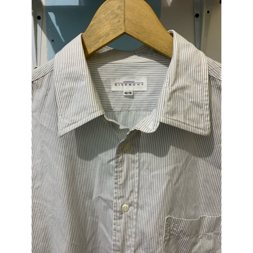 KEMEJA (READ DESCRIPTION) GVNCHY MONSIEUR STREET SECOND SHIRT