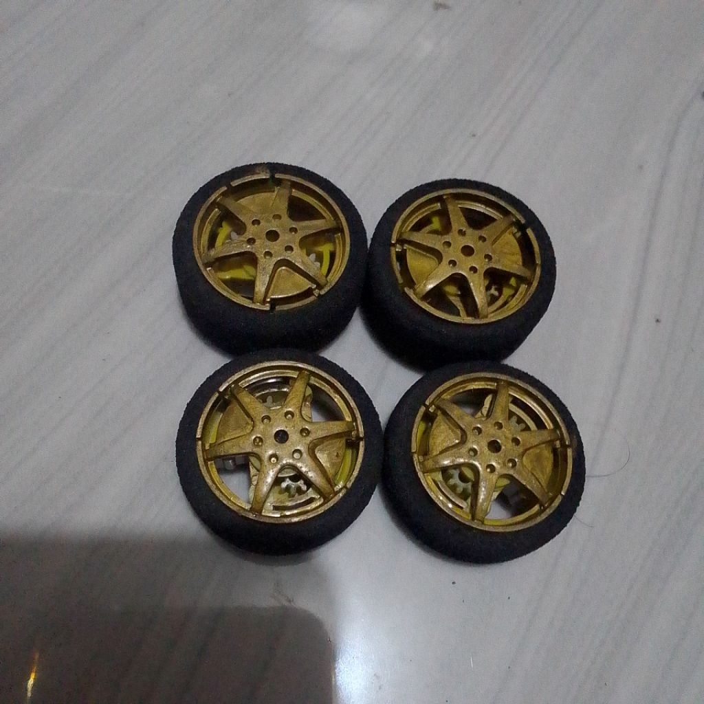 TAMIYA ONE WAY WHEELSET