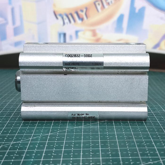 SMC CDQ2B32-50DZ กระบอกลม Bore 32 มม. จังหวะ 50 มม