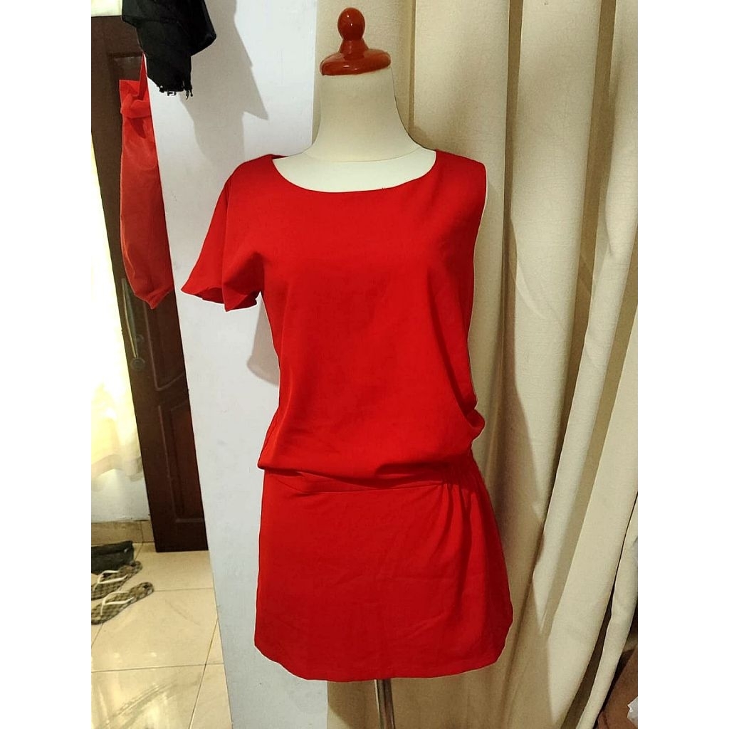 MERAH Preloved Red Dress Midi Daster Red Simple Dress