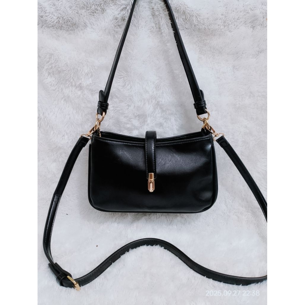 SOULDHERBAGS AND KATTYS PEARS SLING BAG