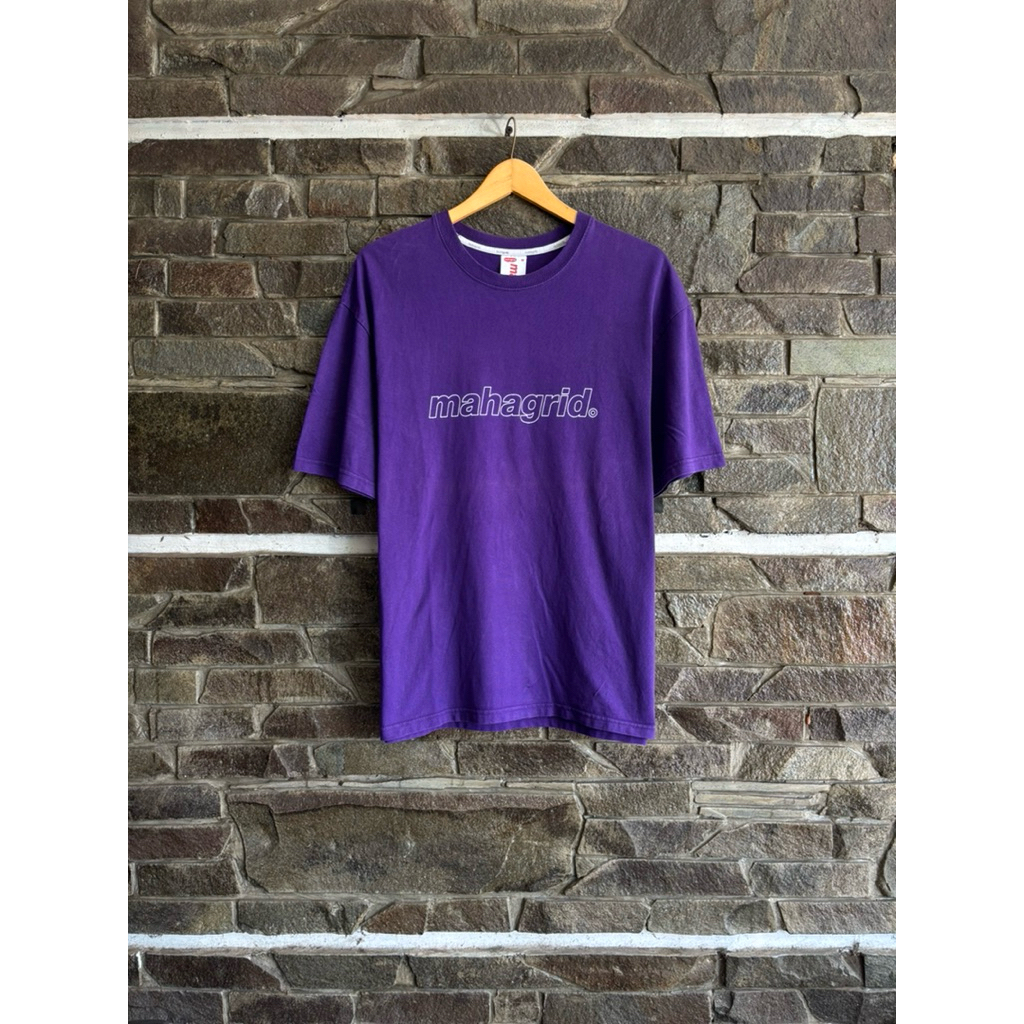 Mahagrid • เสื้อยืดโลโก้ข้อความ Streetwear ดั้งเดิม / เสื้อยืด / เสื้อยืด Size M fit XL Preloved Use