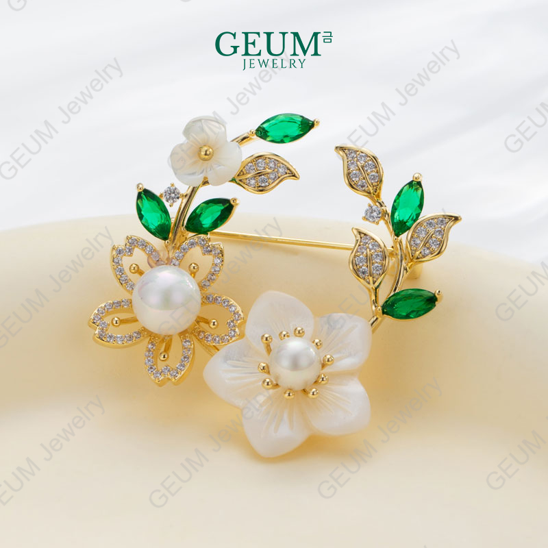 เข็มกลัดเกาหลี Premium Pearl Motif สร้อยคอ Garland ช่อดอกไม้แฟชั่นหรูหรา Hijab Jilbab Kebaya ชุด - G