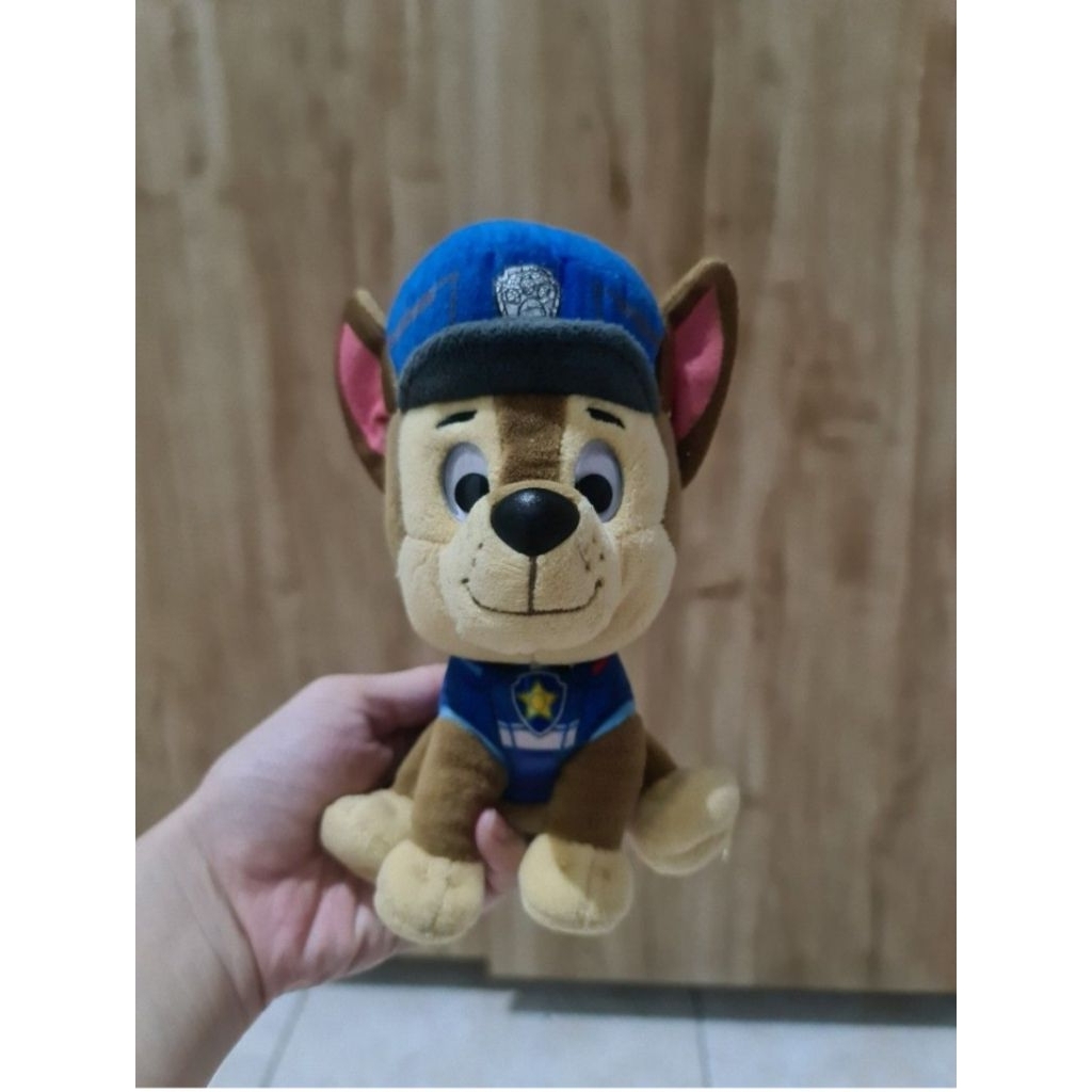 GUNGAN Paw Patrol ตุ๊กตาไล่ล่า + พวงกุญแจ Rocky Paw Patrol
