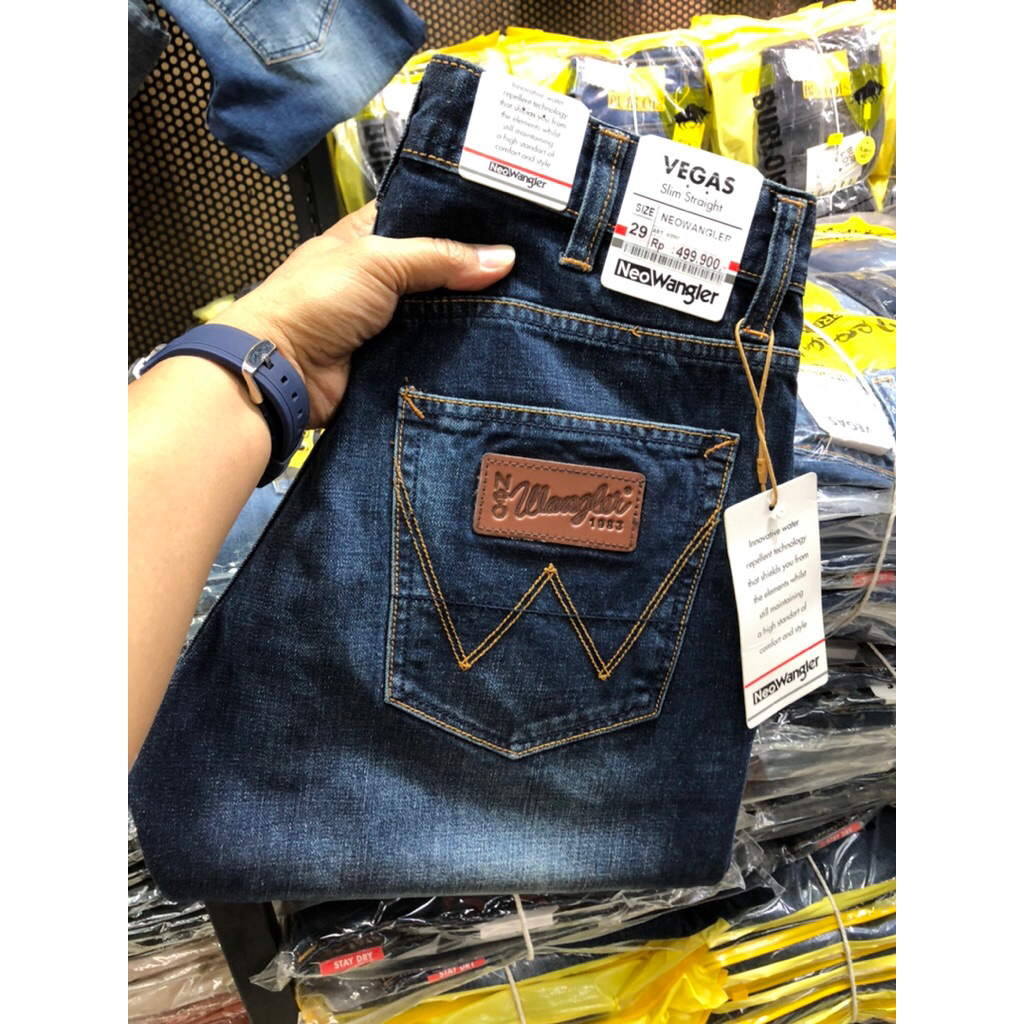 Neo Wangler Jeans Regular Fit Premium Model - กางเกงยีนส์ผู้ชาย Regular Fit คุณภาพสูง