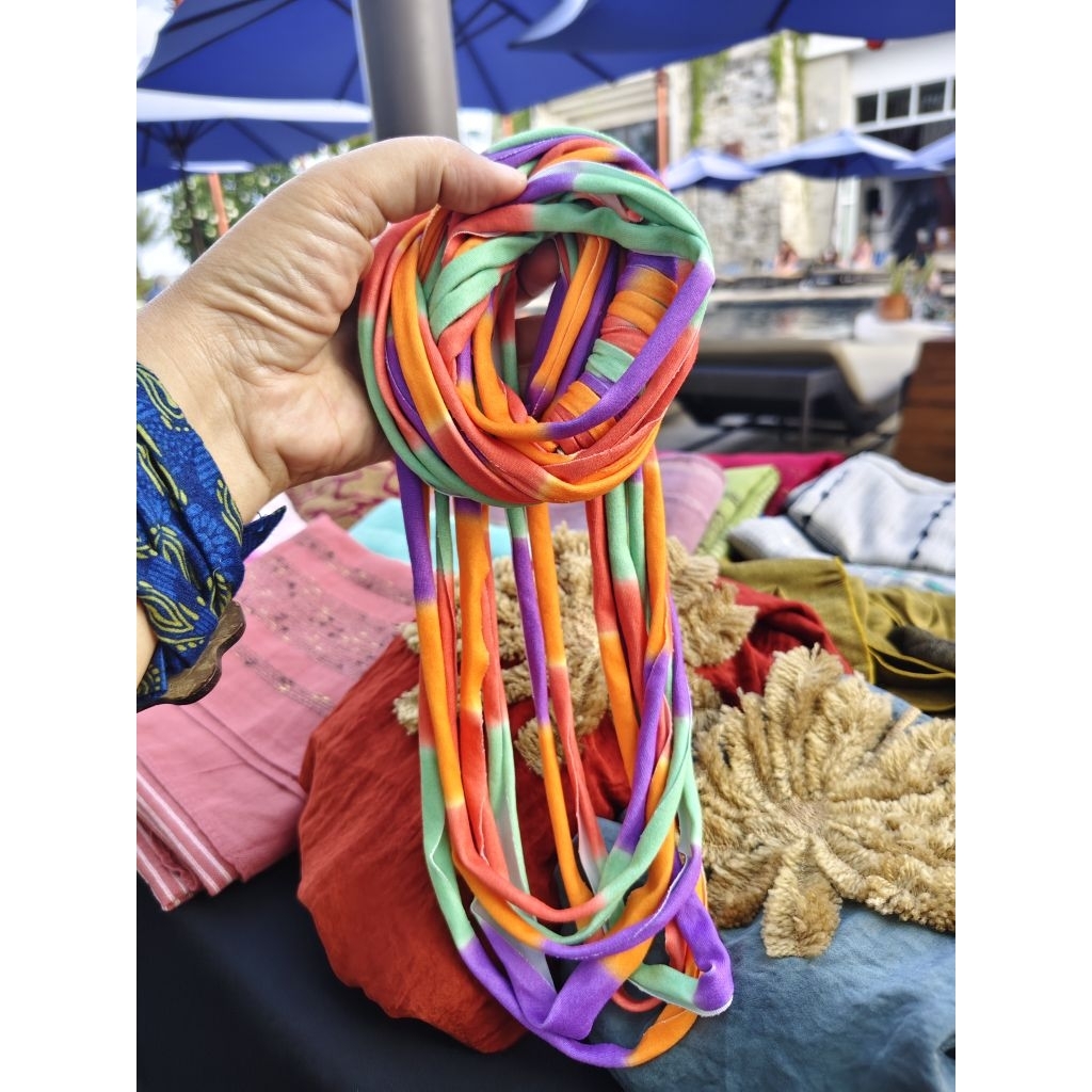 Balinese ผ้าพันคอห่อคอผ้าพันคอไล่โทนสีสีส้มสีขาว Tosca Ombre GESYAL