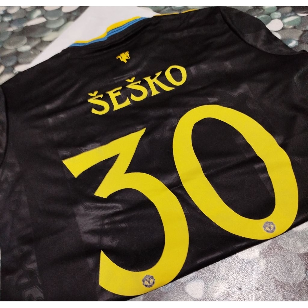 เสื้อฟุตบอล (ชาย.. united) nemeseit sesko bnwt