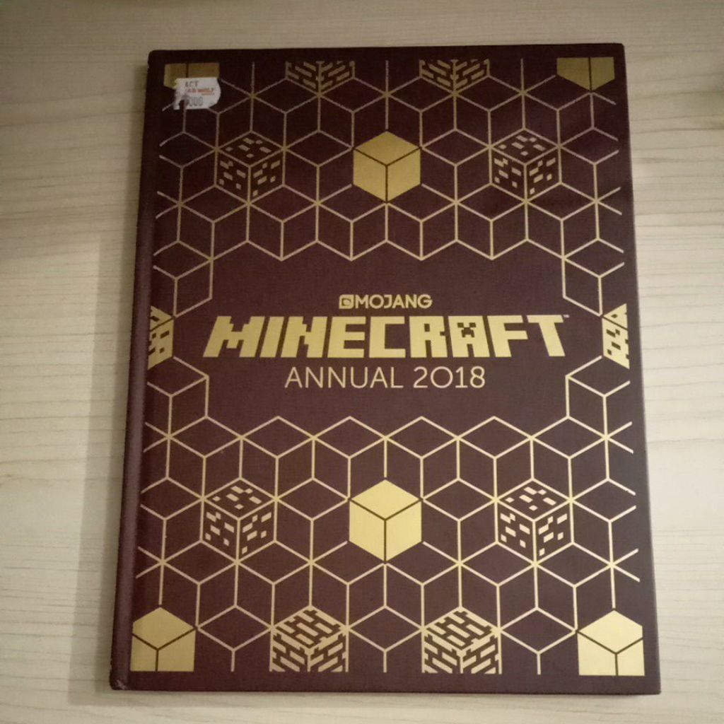 หนังสือ MOJANG ของ ANNUAL MINECRAFT 2018