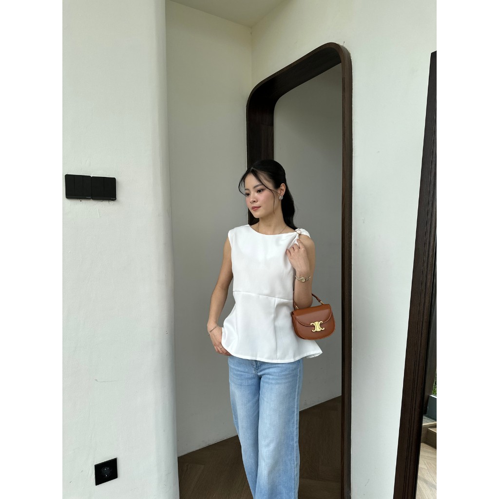 EVERCLO - Yuha เสื้อแขนกุด - เสื้อหัวเข็มขัดแบบปรับได้ของผู้หญิง