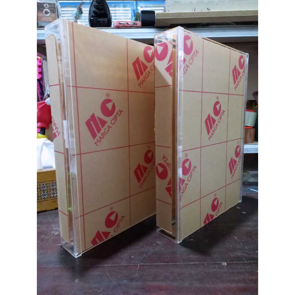 ACRYLIC SLIDING DOWARD BOX 30x40, ACRYLIC DOWARD BOX, ACRYLIC DOWARD FRAME, ACRYLIC