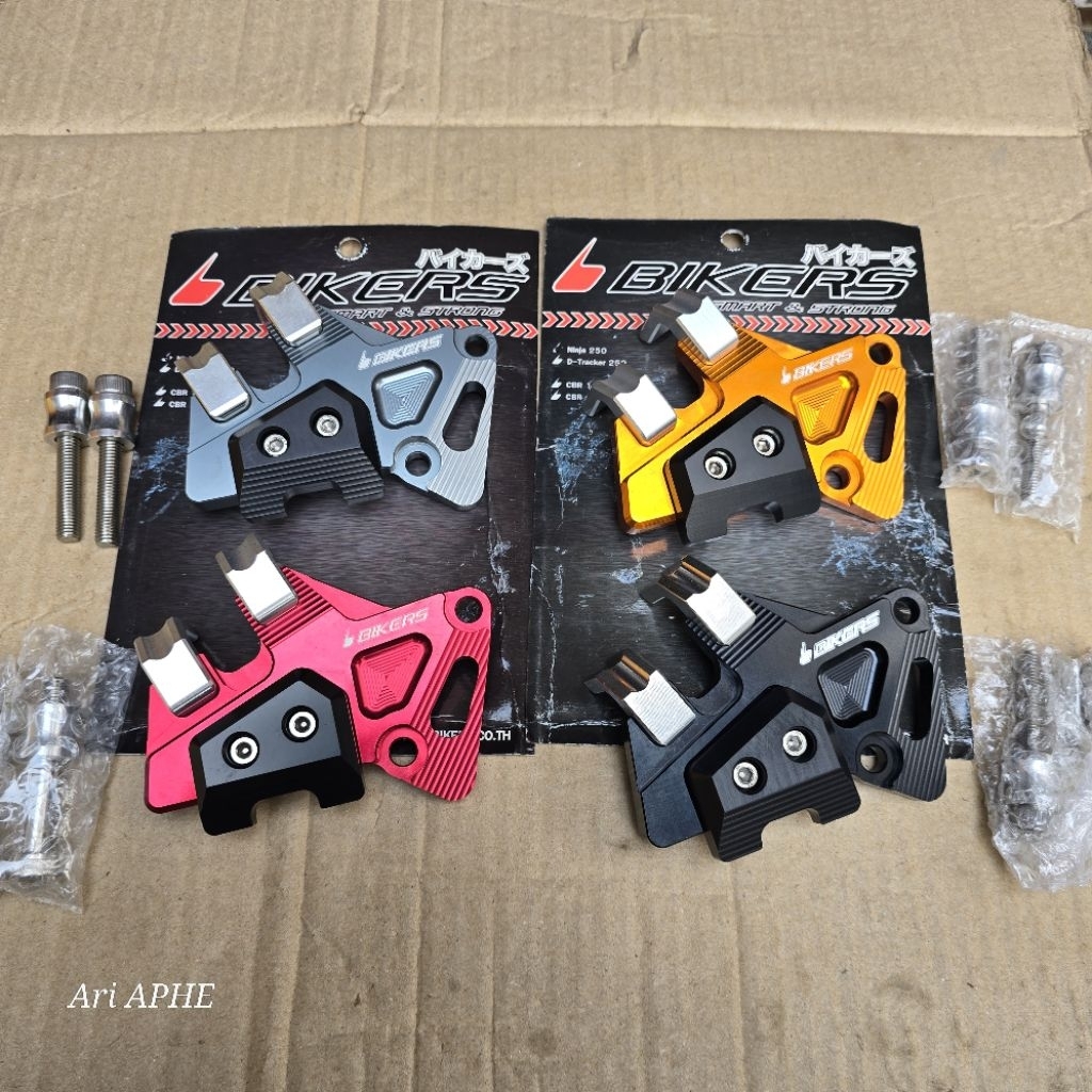 ฝาครอบป้องกันคาลิปเปอร์ด้านหน้า BIKERS thailand CNC kawasaki NINJA 250 FI OLD / NINJA 250 R CARBON /