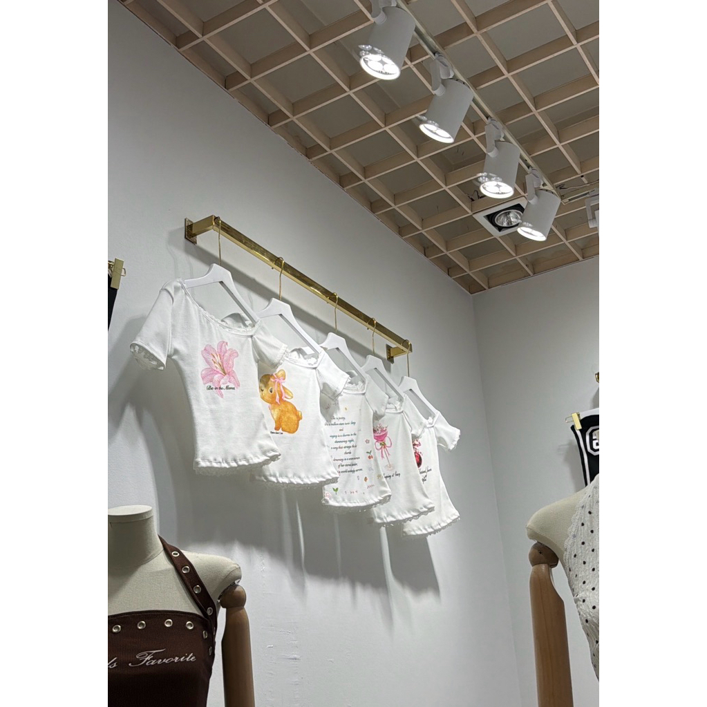 เสื้อยืด ICHA OFF SHOULDER TOP OFF SHOULDE KNIT BYKIM
