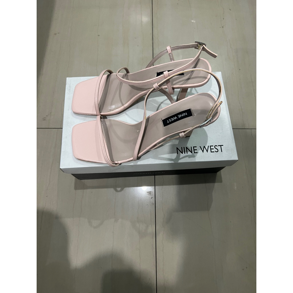 รองเท้าแตะ Nine West Pink Heels ของแท้ 100%