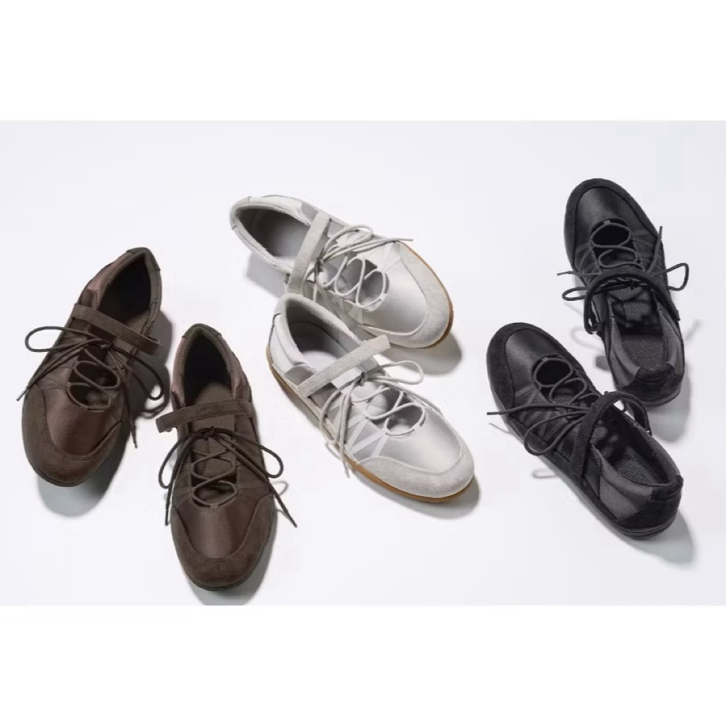 รองเท้าบัลเล่ต์ GU Lace Up