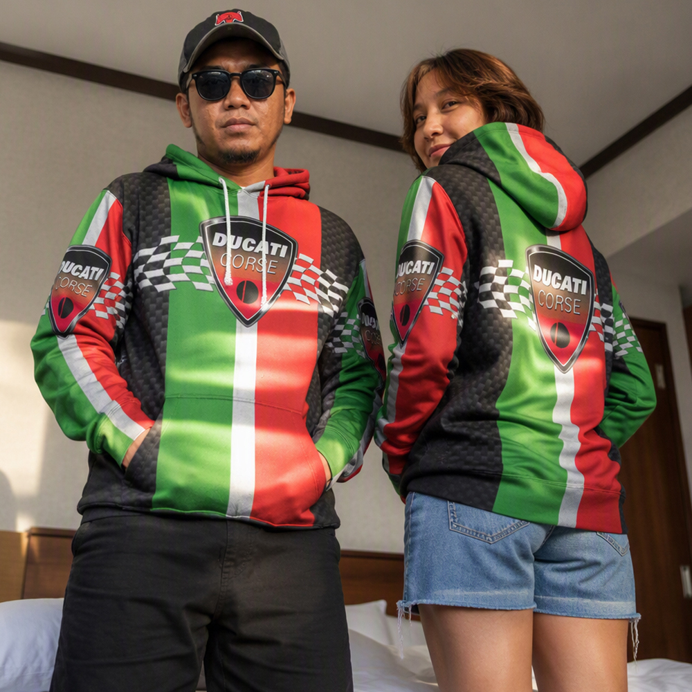 เสื้อกันหนาวโพลีเอสเตอร์มีฮู้ด Ducati Corse Fullprint | ป. 3 วัน