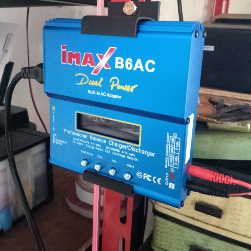 แท่นชาร์จ IMAX B6AC*