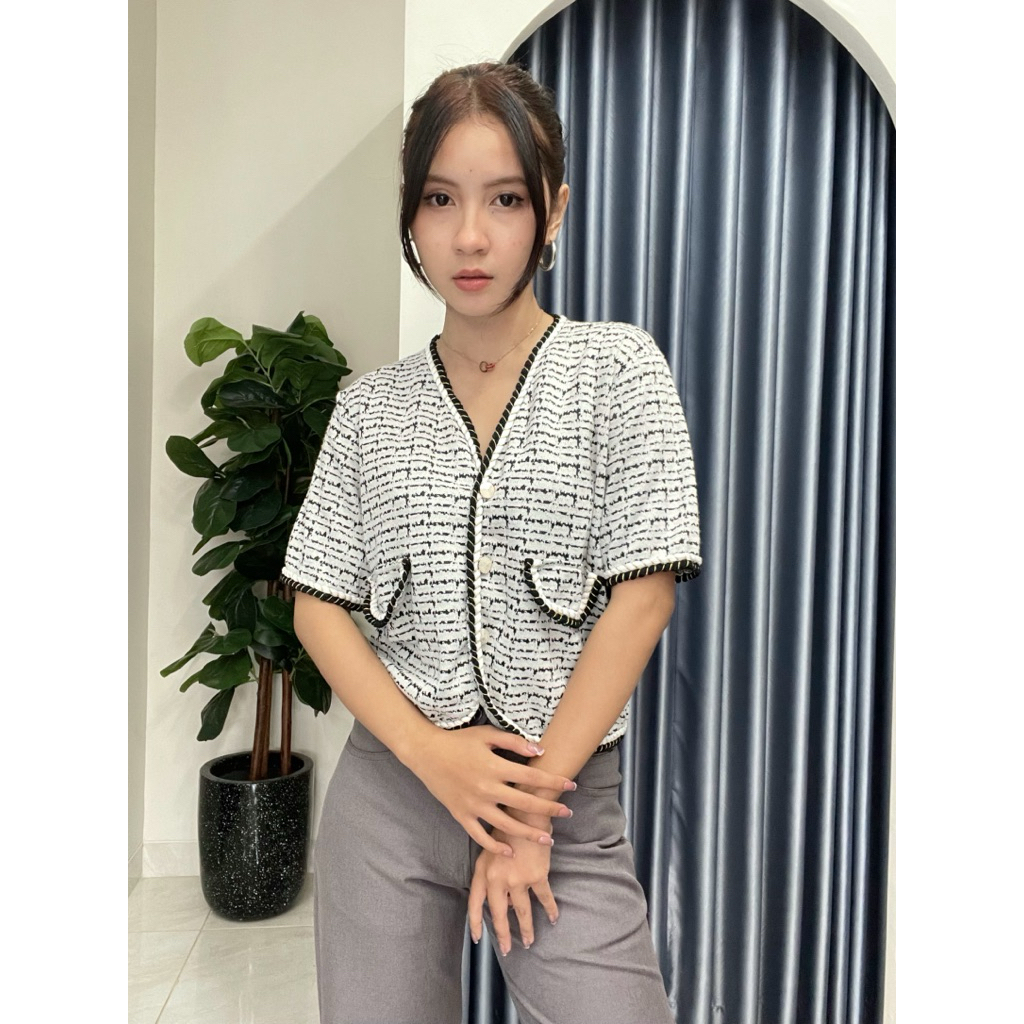 Viera Top Flowday / แฟชั่นผู้หญิง / เสื้อผ้าผู้หญิง / ไหมพรมแขนสั้นผู้หญิง - ทุกขนาด (S - L) LD 110 