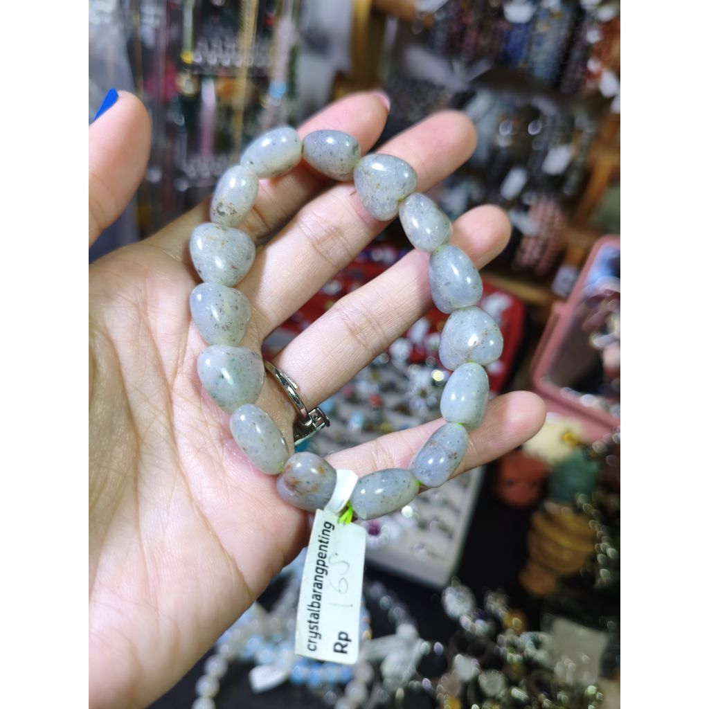 AFRICA OPALITE MICA WHITE HEART BRACELET 168rb