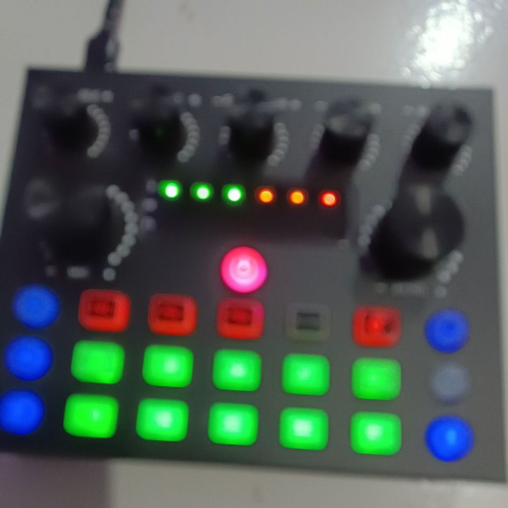 MIXER V8 PRO การ์ดเสียง BLUETOOTH และไร้สาย