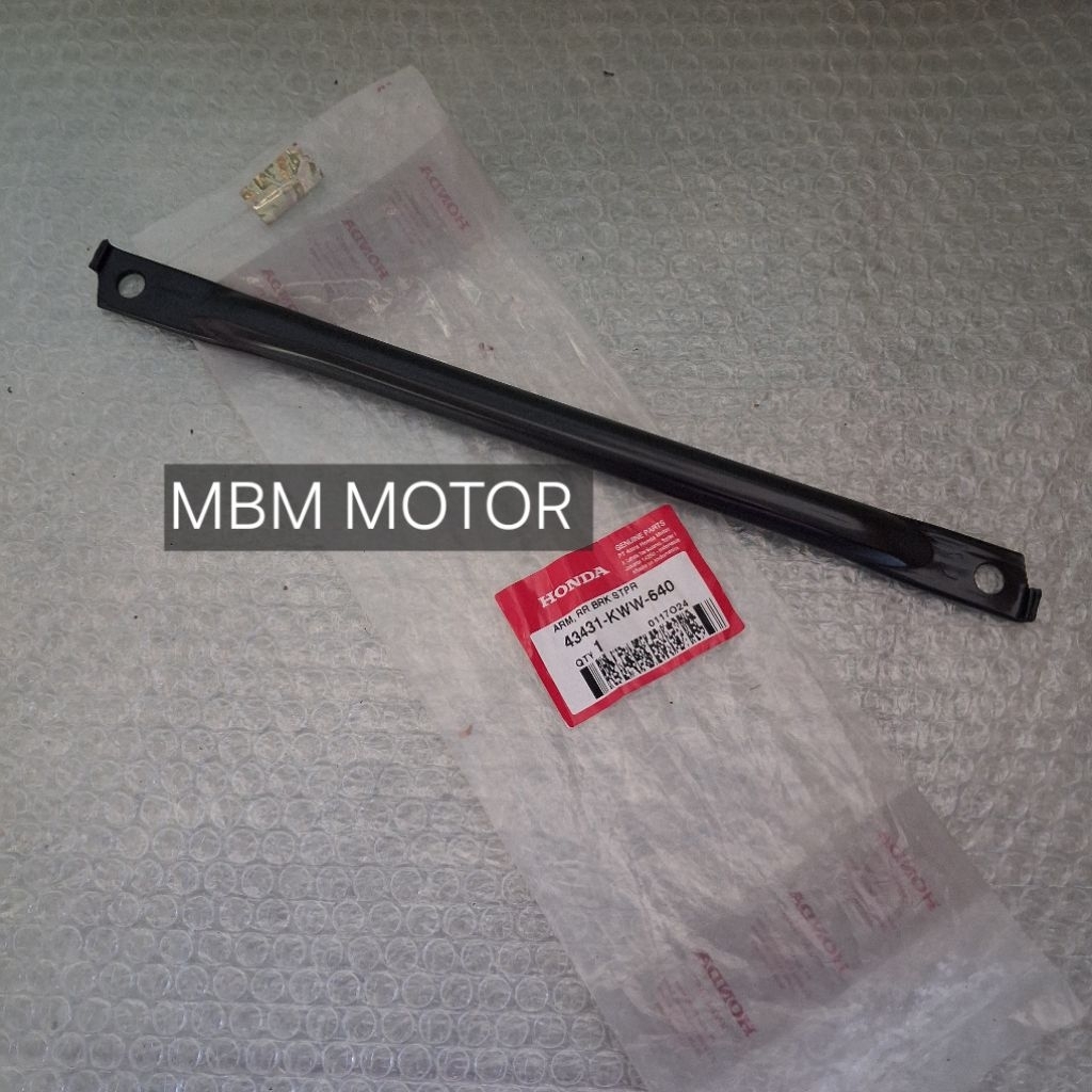 REAR DRUM RETAINER IRON สําหรับ SUPRA X125 BLADE 110 125 FI ใหม่ ORIGINAL AHM 43431-KWW-640