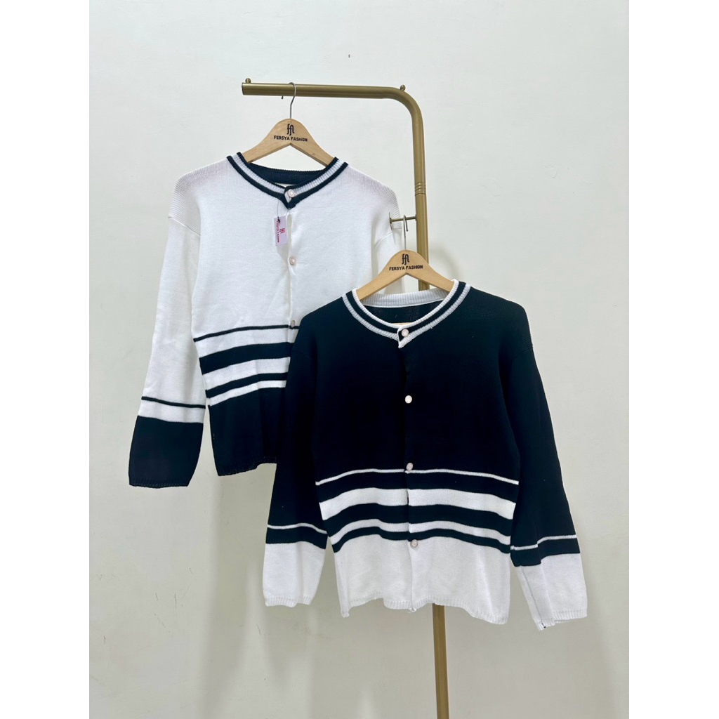 สีดําและสีขาว STRIPED KNIT CARDIGAN