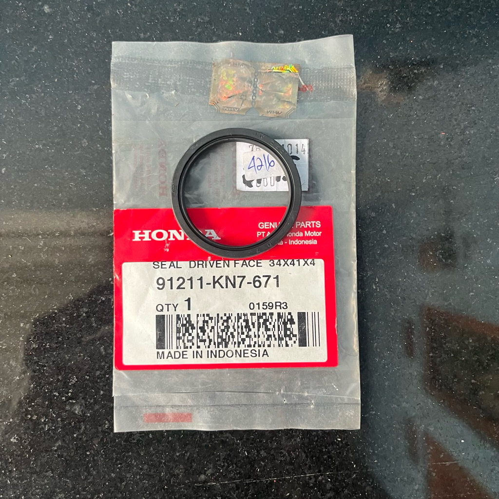 ซีลขับเคลื่อนหน้ารอกซิลดึง honda vario 110 115 125 เดิม 91211-KN7-671