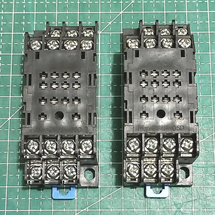 ซ็อกเก็ต IDEC SY4S-05D 14 พิน