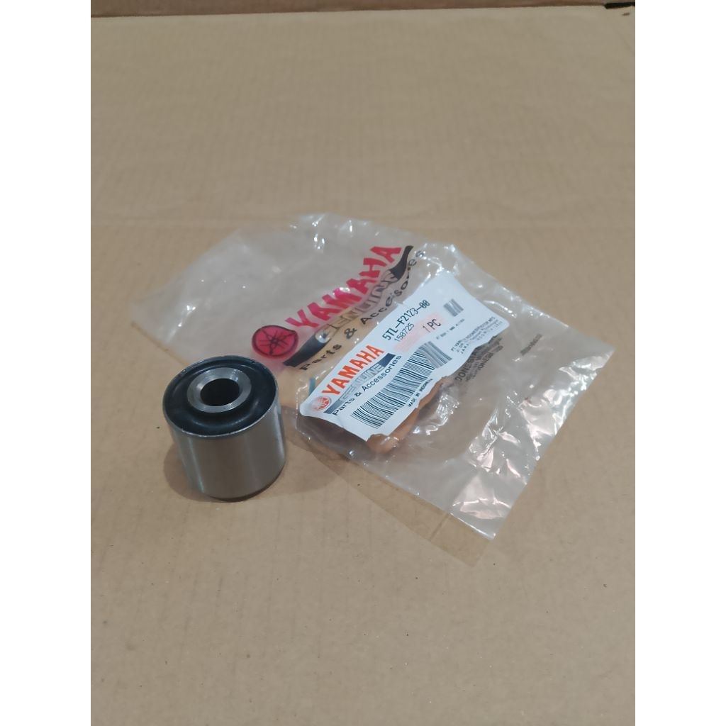 MESIN 5TL-F2123-00 BOSH RUBBER DAMPER ENGINE MOUNTING MIO OLD SPORTY