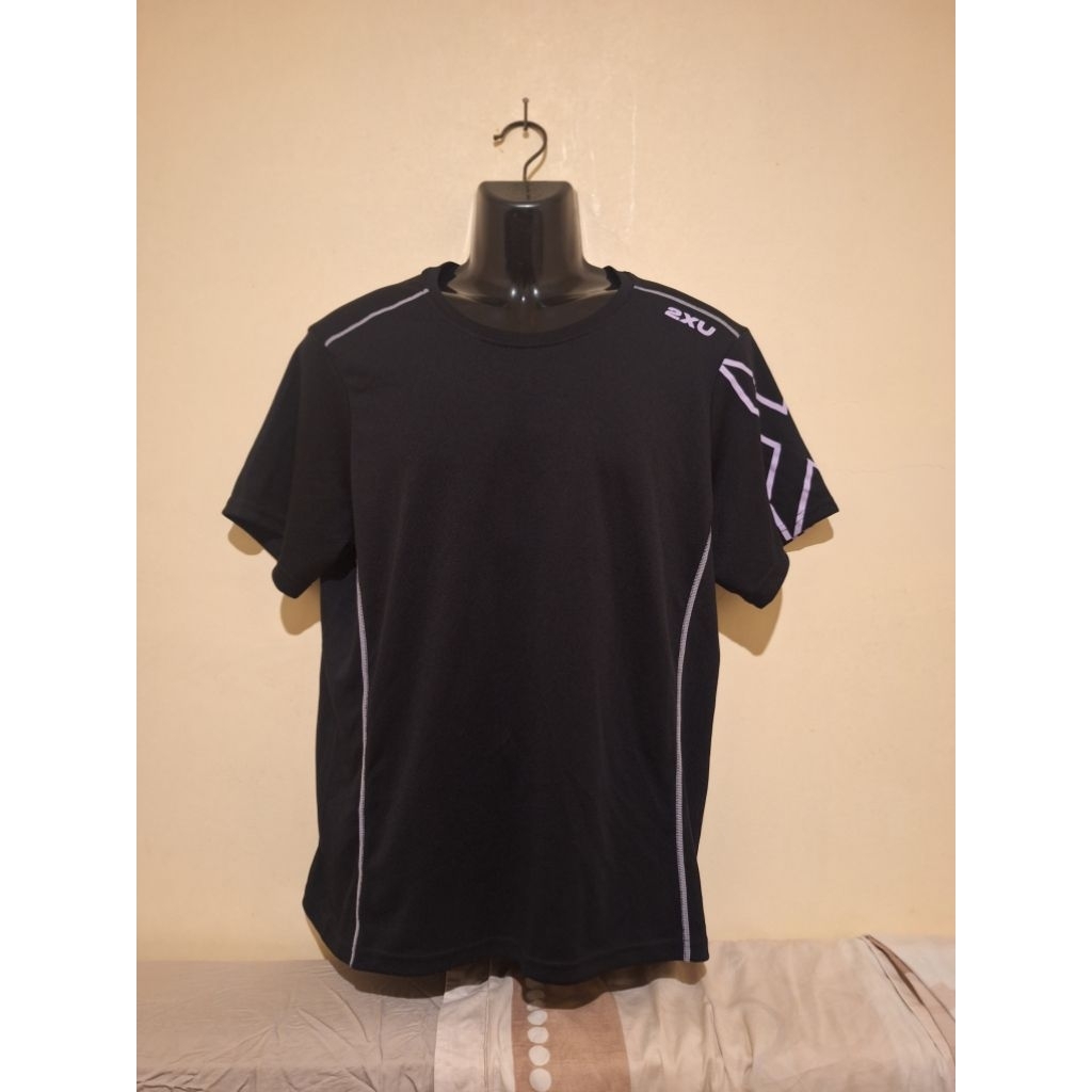 เสื้อกีฬาผู้ชาย 2XU ไซส์ L