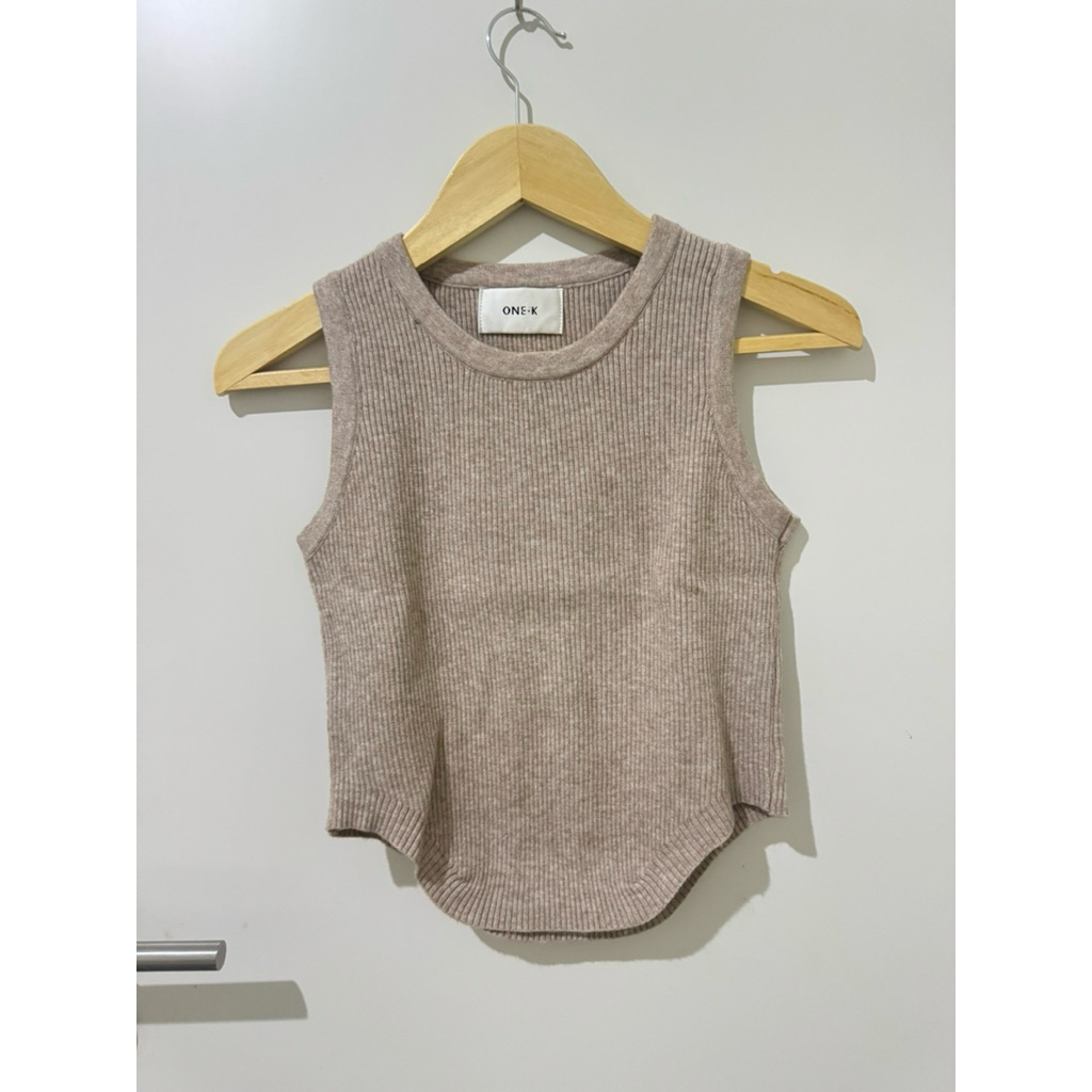 ONE-K เสื้อถักแขนกุดเกาหลี Import Bangkok/BKK in Coksu