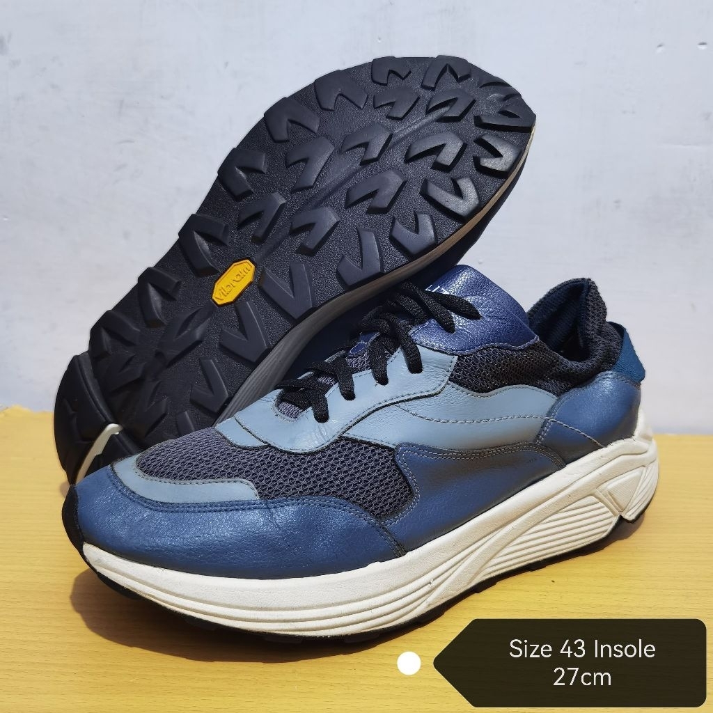 รองเท้ากลางแจ้ง VIBRAM 44 STABILIZER