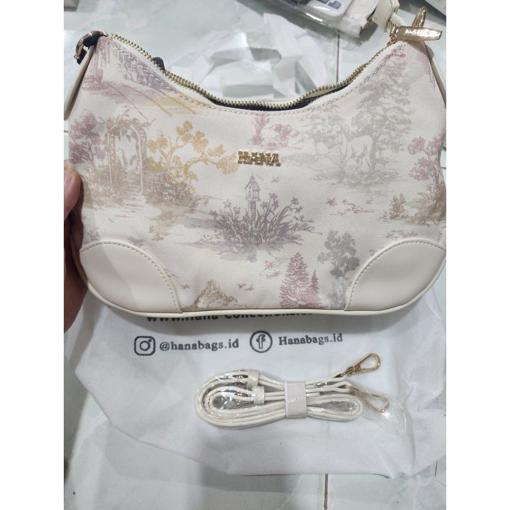 Hana Brand Sling Bag สวยมาก NEW