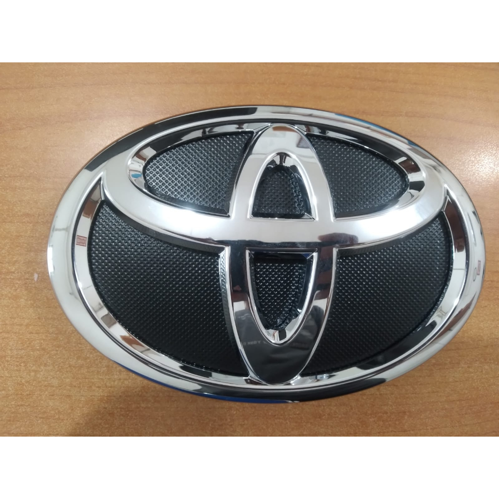 Fortuner 2016 / 75310-0K110 สัญลักษณ์ตะแกรงหม้อน้ํา