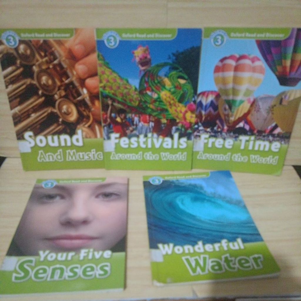 หนังสือนําเข้า: Oxford Read and Discover (Discover! 3)