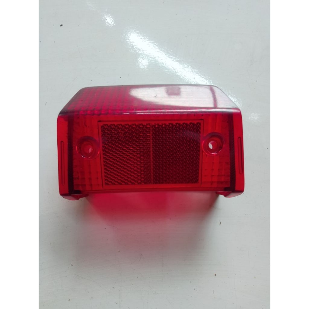 Suzuki RC110 Cristal crystal crystal crystal RC 110 กระจกโคมท้าย
