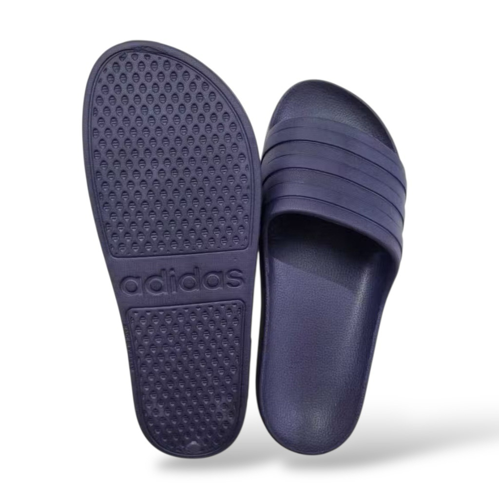 รองเท้าแตะ Nike Benassi